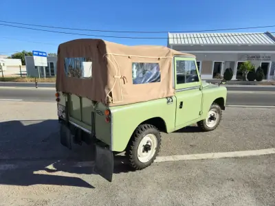 Land Rover Serie III 1979 - 35000 EUR, 82609 km - AUTO.MOTO.pt - 82609km - foto 2 de 10