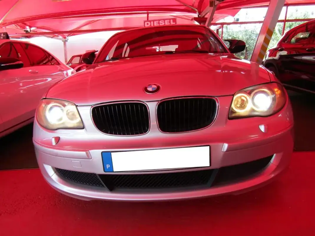 BMW 120 2011 - 11850 EUR, 249890 km - 249890km - foto 5 de 16