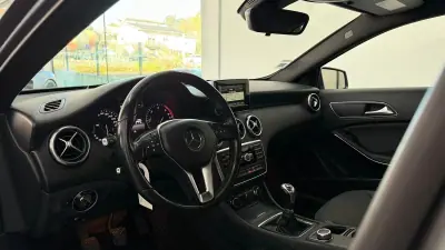 Mercedes-Benz A 180 2014 - 13990 EUR, 259250 km - AUTO.MOTO.pt - 259250km - foto 22 de 29