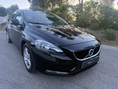 Volvo V40 2017 - 13999 EUR, 80000 km - AUTO.MOTO.pt - 80000km - foto 3 de 13