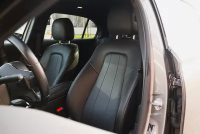 Mercedes-Benz A 250 2022 - 25000 EUR, 124440 km - AUTO.MOTO.pt - 124440km - foto 23 de 24