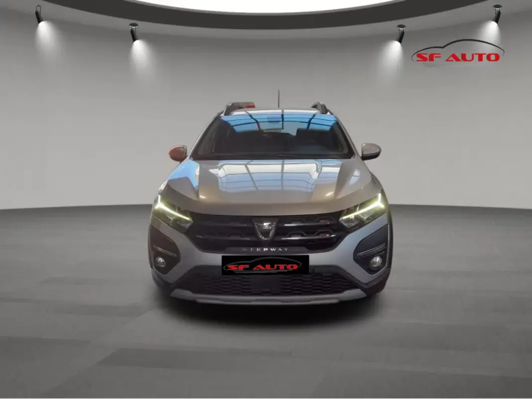 Dacia Sandero 2022 - 15500 EUR, 86971 km - AUTO.MOTO.pt - 86971km - foto 2 de 17