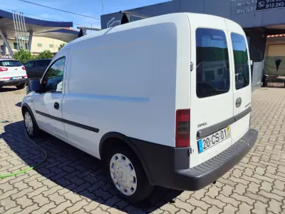 Opel COMBO 2007 - 2900 EUR, 247900 km - foto 4 de 8