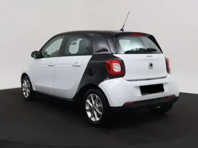Smart ForFour 2017 - 11490 EUR, 22359 km - AUTO.MOTO.pt - 22359km - foto 10 de 48