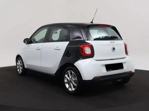 Smart ForFour 2017 - 11490 EUR, 22359 km - AUTO.MOTO.pt - 22359km - foto 10 de 48