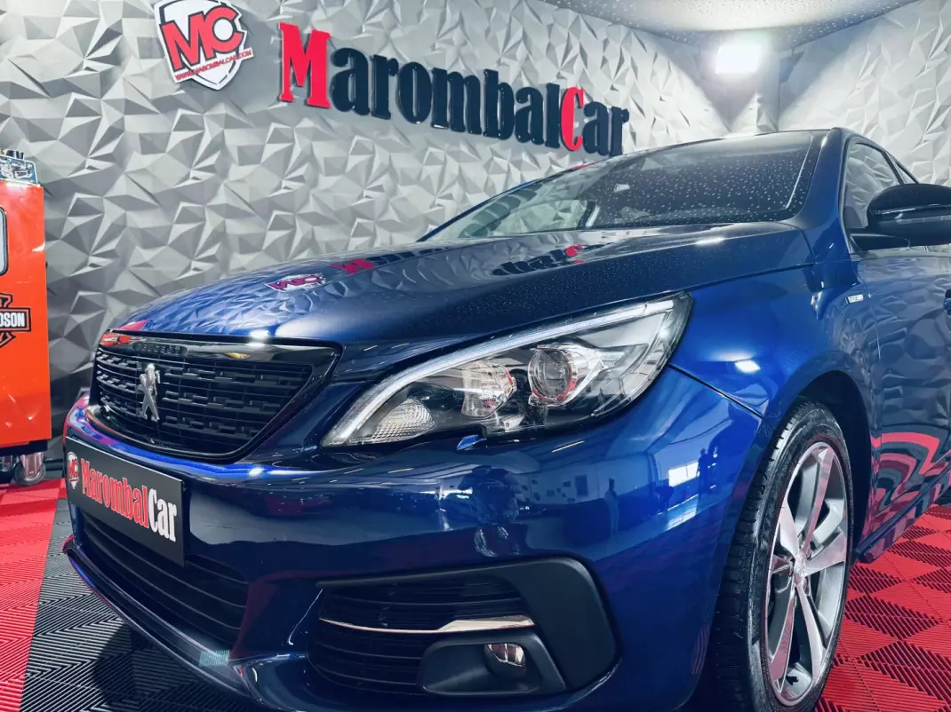 Peugeot 308 2019 - 14990 EUR, 62170 km - AUTO.MOTO.pt - 62170km - foto 9 de 36