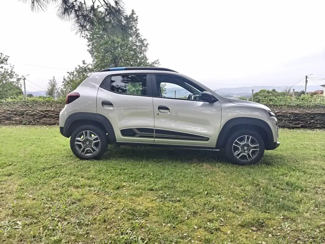 Dacia Spring 2021 - 10900 EUR, 34500 km - AUTO.MOTO.pt - 34500km - foto 2 de 34