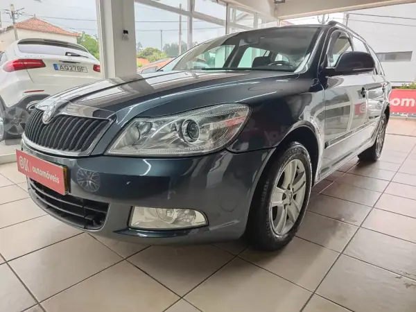 Skoda Octavia Break 2010 - 6650 EUR, 252000 km - AUTO.MOTO.pt - 252000km - foto 5 de 31