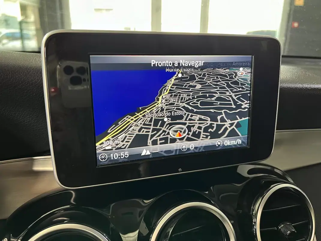 Mercedes-Benz GLC 220 2018 - 36600 EUR, 100274 km - AUTO.MOTO.pt - 100274km - foto 12 de 21