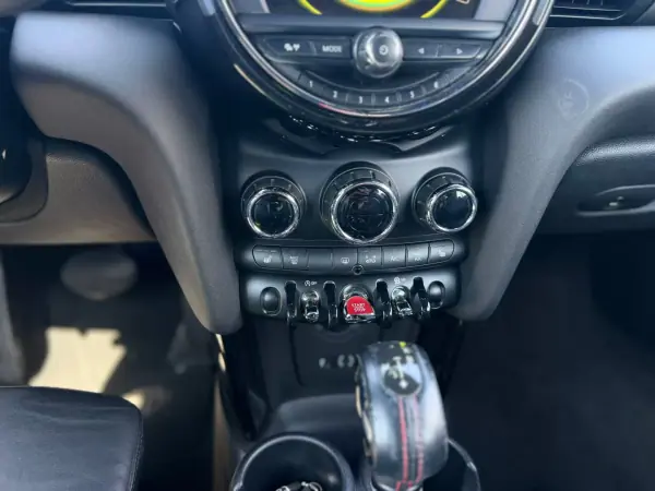 MINI 2016 - 18750 EUR, 162030 km - AUTO.MOTO.pt - 162030km - foto 16 de 25
