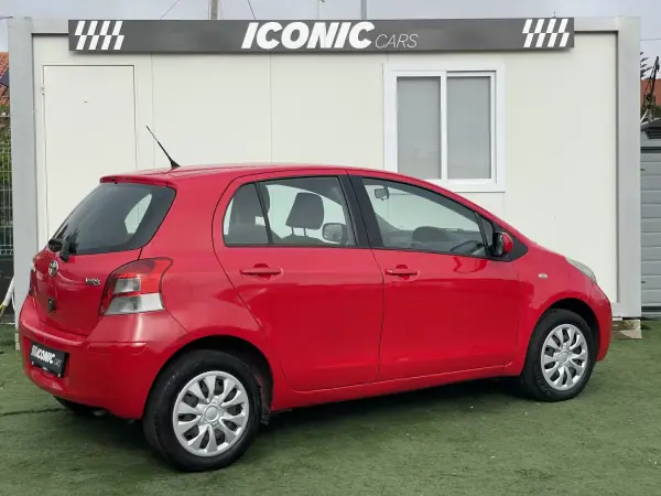 Toyota Yaris 2010 - 5990 EUR, 218000 km - AUTO.MOTO.pt - 218000km - foto 3 de 29