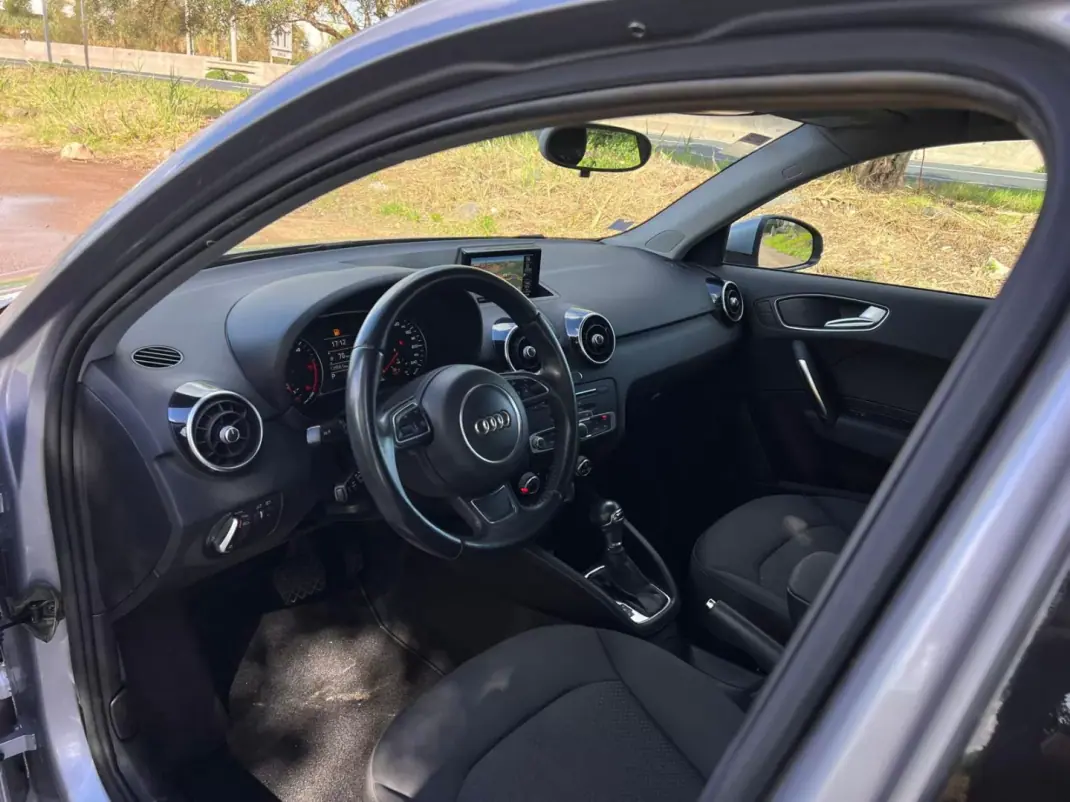 Audi A1 Sportback 2016 - 14995 EUR, 145170 km - AUTO.MOTO.pt - 145170km - foto 10 de 34