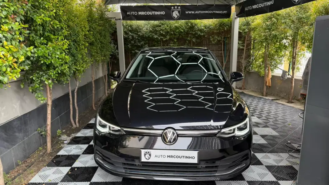 Volkswagen Golf 2021 - 21500 EUR, 96839 km - AUTO.MOTO.pt - 96839km - foto 2 de 38