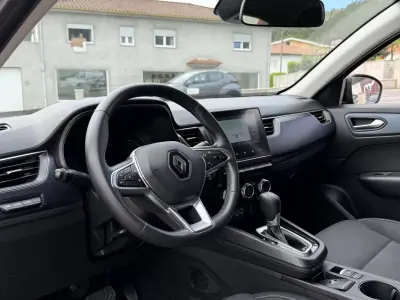 Renault Arkana 2022 - 19990 EUR, 117844 km - AUTO.MOTO.pt - 117844km - foto 5 de 13