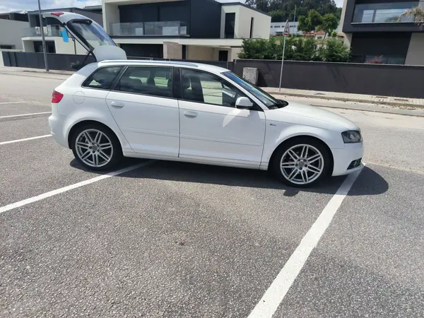 Audi A3 Sportback 2012 - 12500 EUR, 205100 km - AUTO.MOTO.pt - 205100km - foto 13 de 19
