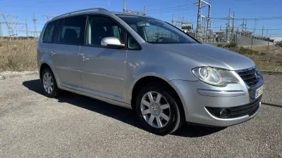 Volkswagen Touran 2007 - 6900 EUR, 315000 km - 315000km - foto 9 de 27