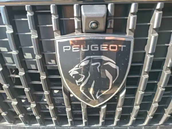 Peugeot 2008 2024 - 19350 EUR, 32600 km - AUTO.MOTO.pt - 32600km - foto 19 de 21