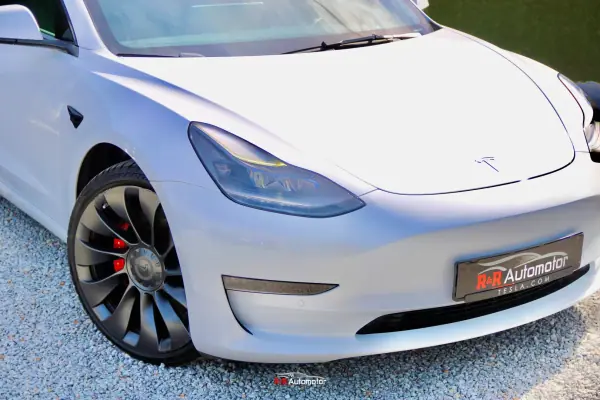 Tesla Model 3 2021 - 32400 EUR, 70000 km - AUTO.MOTO.pt - 70000km - foto 5 de 39