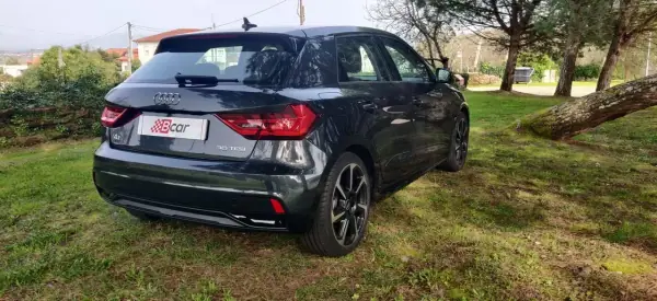 Audi A1 Sportback 2021 - 22490 EUR, 20500 km - AUTO.MOTO.pt - 20500km - foto 12 de 39