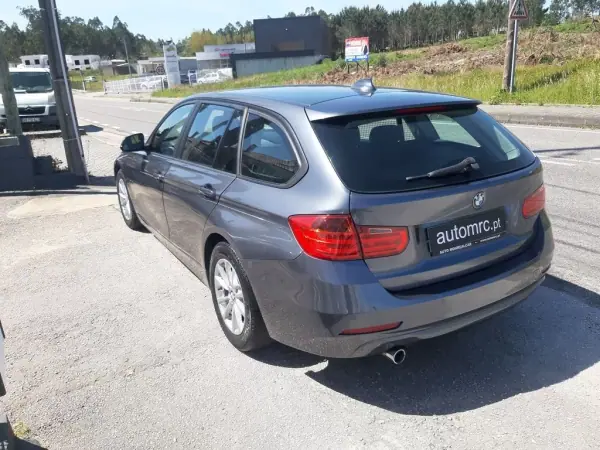 BMW 318 2013 - 14900 EUR, 184100 km - AUTO.MOTO.pt - 184100km - foto 7 de 38