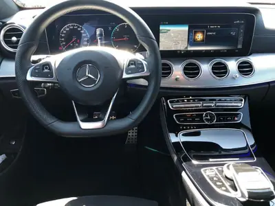 Mercedes-Benz E 220 2017 - 37750 EUR, 90500 km - AUTO.MOTO.pt - 90500km - foto 6 de 23