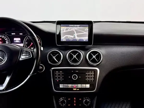 Mercedes-Benz A 180 2016 - 14950 EUR, 142000 km - AUTO.MOTO.pt - 142000km - foto 28 de 54