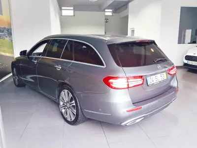 Mercedes-Benz E 220 2017 - 21990 EUR, 249791 km - AUTO.MOTO.pt - 249791km - foto 7 de 23