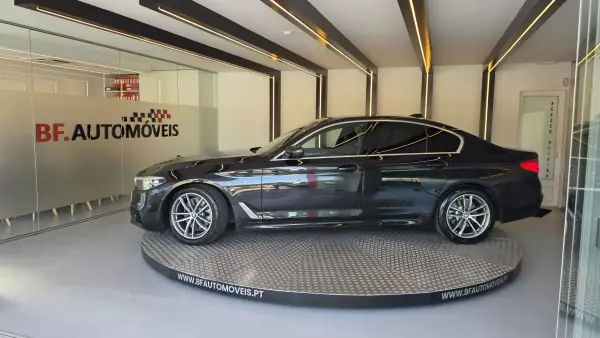 BMW 520 2017 - 19900 EUR, 313208 km - AUTO.MOTO.pt - 313208km - foto 14 de 51