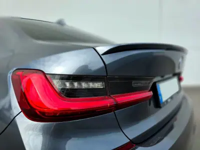 BMW 330 2019 - 28950 EUR, 67500 km - AUTO.MOTO.pt - 67500km - foto 9 de 42