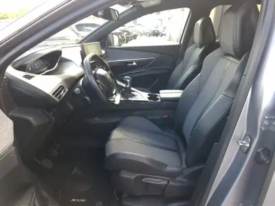 Peugeot 3008 2023 - 18990 EUR, 64989 km - 64989km - foto 10 de 18