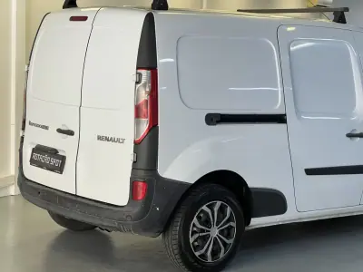 Renault 2018 - 6490 EUR, 385000 km - AUTO.MOTO.pt - 385000km - foto 21 de 33