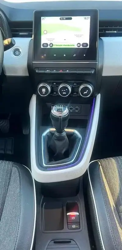 Renault Clio 2023 - 14500 EUR, 80483 km - AUTO.MOTO.pt - 80483km - foto 15 de 18
