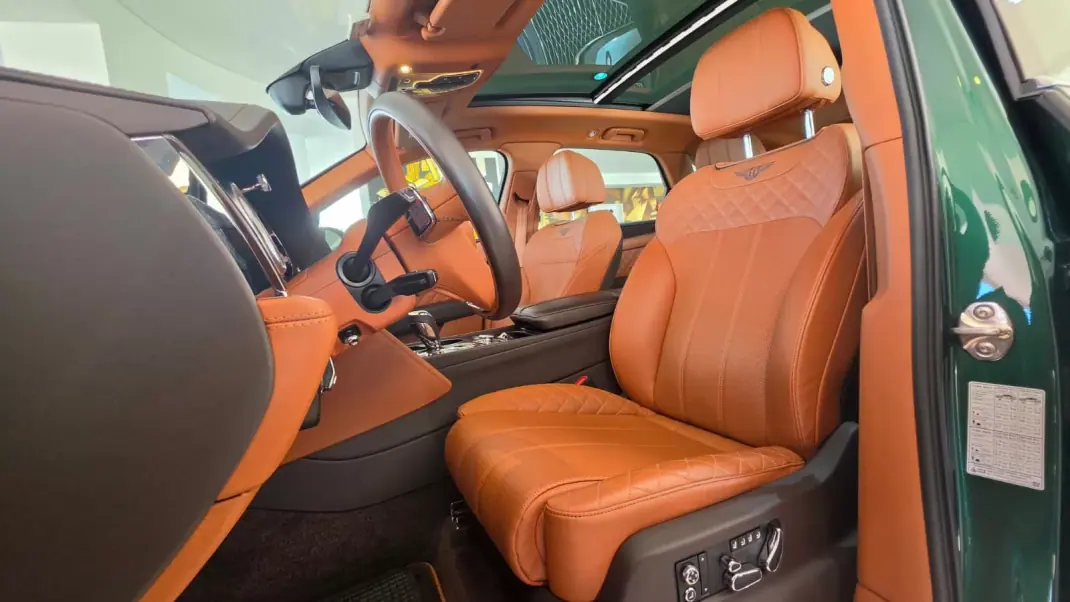 Bentley Bentayga 2020 - 185000 EUR, 62037 km - AUTO.MOTO.pt - 62037km - foto 8 de 31