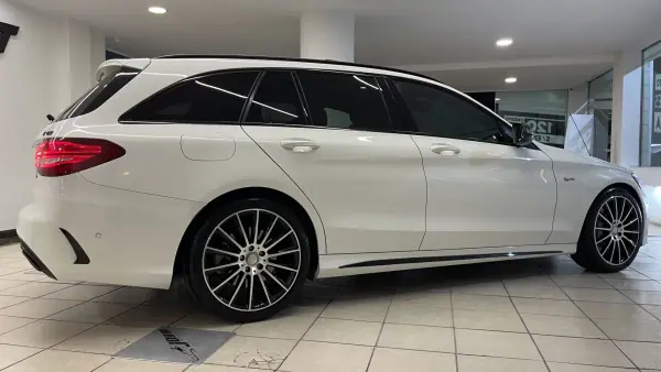 Mercedes-Benz C 43 AMG 2016 - 39990 EUR, 128967 km - AUTO.MOTO.pt - 128967km - foto 14 de 55