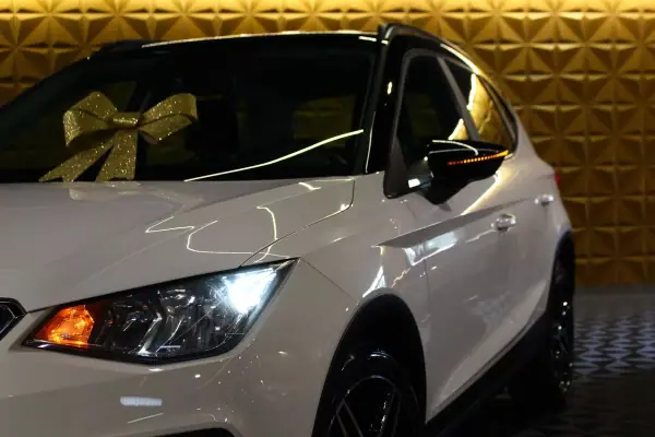 SEAT Arona 2019 - 14700 EUR, 149000 km - AUTO.MOTO.pt - 149000km - foto 4 de 25