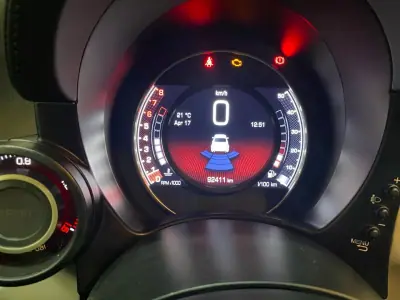 Abarth 595 2018 - 18800 EUR, 92411 km - AUTO.MOTO.pt - 92411km - foto 13 de 20