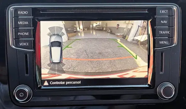 Volkswagen Scirocco 2015 - 25000 EUR, 125000 km - AUTO.MOTO.pt - 125000km - foto 10 de 28