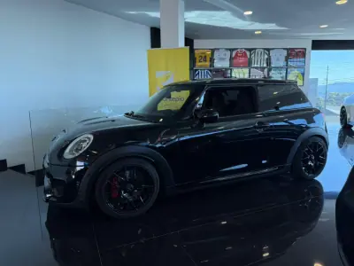 MINI John Cooper Works 2015 - 22900 EUR, 185000 km - AUTO.MOTO.pt - 185000km - foto 2 de 12