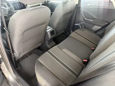 Volkswagen T-Roc 2020 - 19850 EUR, 142560 km - AUTO.MOTO.pt - 142560km - foto 19 de 20