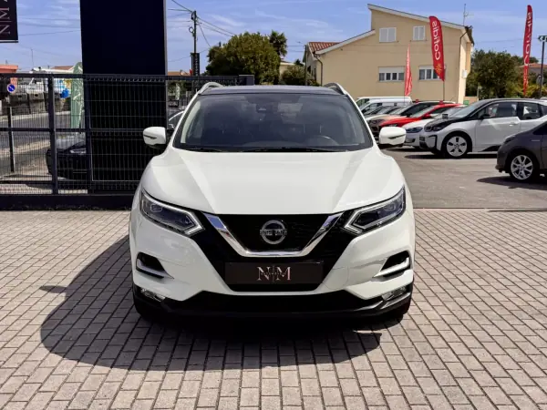 Nissan Qashqai 2019 - 19990 EUR, 93000 km - 93000km - foto 3 de 16