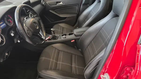 Mercedes-Benz A 160 2015 - 12900 EUR, 208637 km - AUTO.MOTO.pt - 208637km - foto 33 de 53