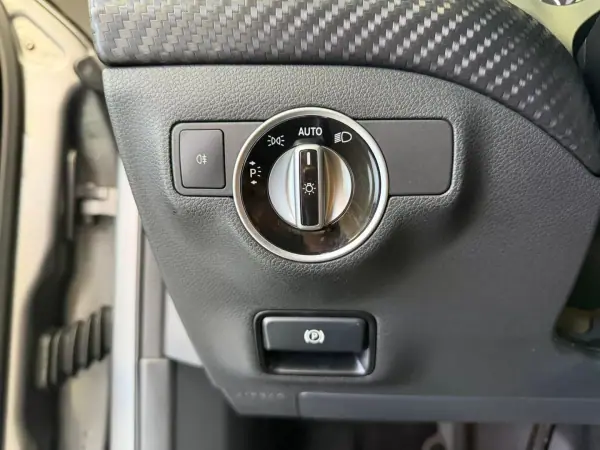 Mercedes-Benz A 220 2016 - 23500 EUR, 201016 km - AUTO.MOTO.pt - 201016km - foto 18 de 32