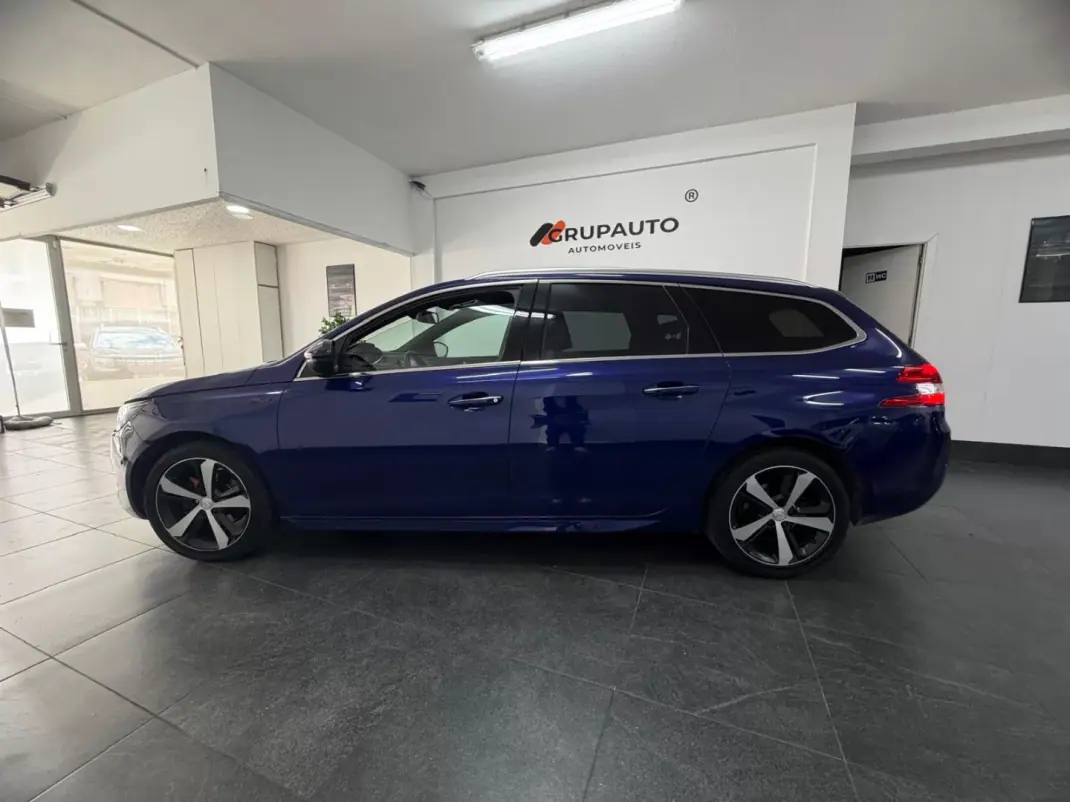 Peugeot 308 SW 2015 - 9990 EUR, 166000 km - AUTO.MOTO.pt - 166000km - foto 2 de 21