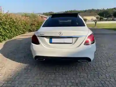 Mercedes-Benz C 200 2019 - 35500 EUR, 72000 km - AUTO.MOTO.pt - 72000km - foto 3 de 14