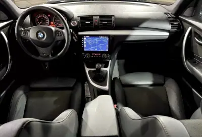 BMW 118 2010 - 13900 EUR, 224244 km - AUTO.MOTO.pt - 224244km - foto 10 de 20