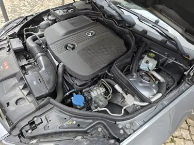 Mercedes-Benz E 250 2010 - 15999 EUR, 212000 km - 212000km - foto 22 de 23