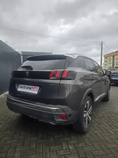 Peugeot 3008 2018 - 22950 EUR, 162300 km - AUTO.MOTO.pt - 162300km - foto 6 de 29