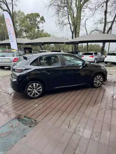 Peugeot e-208 2020 - 15000 EUR, 99692 km - AUTO.MOTO.pt - 99692km - foto 5 de 20