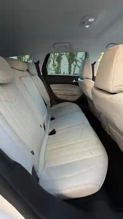 Peugeot 308 SW 2015 - 8000 EUR, 136000 km - AUTO.MOTO.pt - 136000km - foto 7 de 10