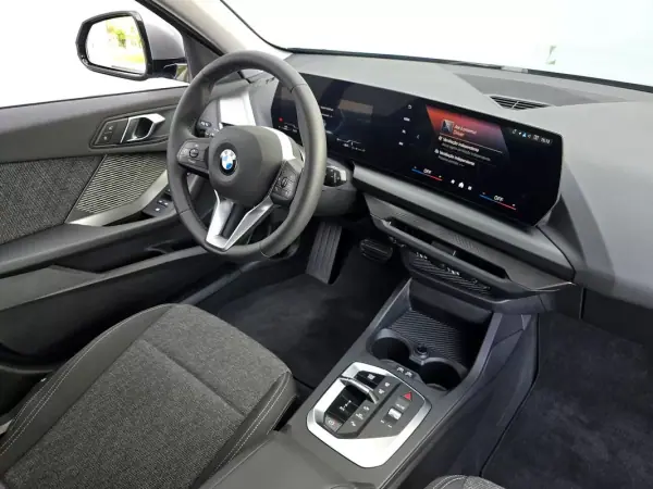 BMW 116 2025 - 29990 EUR, 14400 km - AUTO.MOTO.pt - 14400km - foto 18 de 39